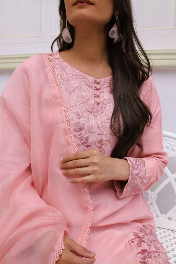 Pink Grace - Image 3